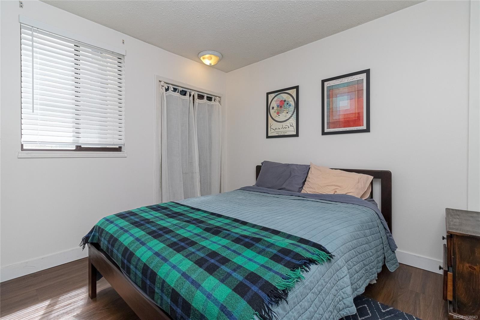 #102-1745 Leighton Rd, Victoria, BC - Indoor Photo Showing Bedroom