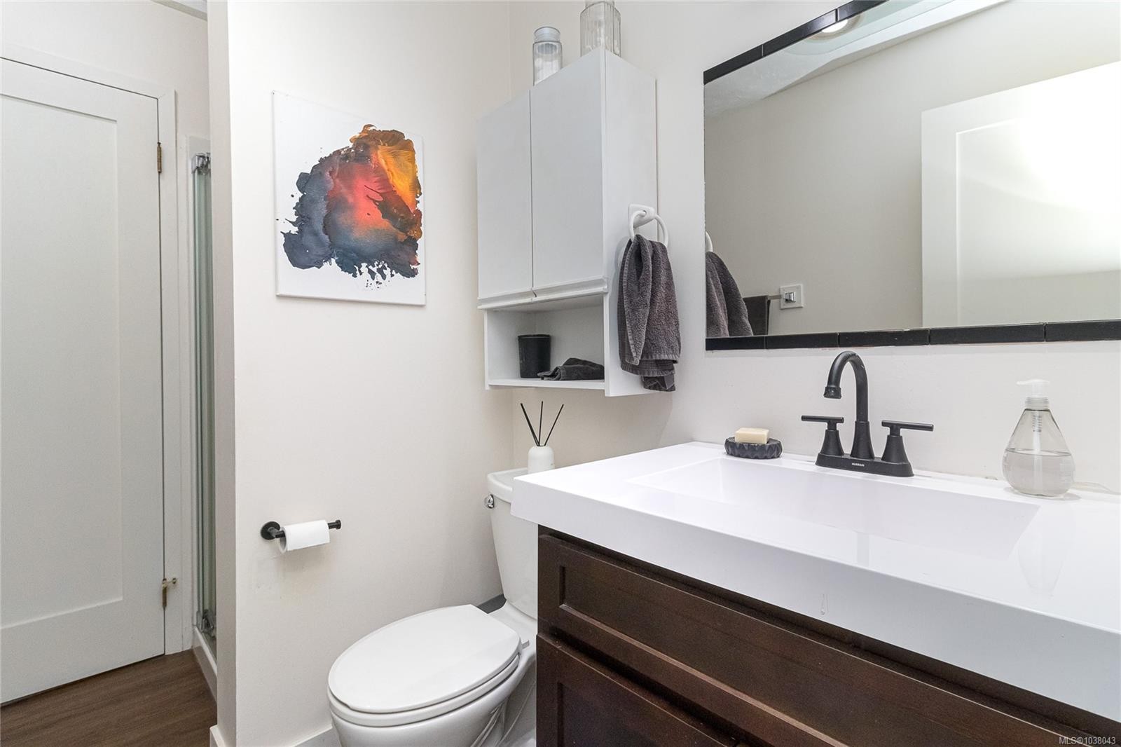 #102-1745 Leighton Rd, Victoria, BC - Indoor Photo Showing Bathroom