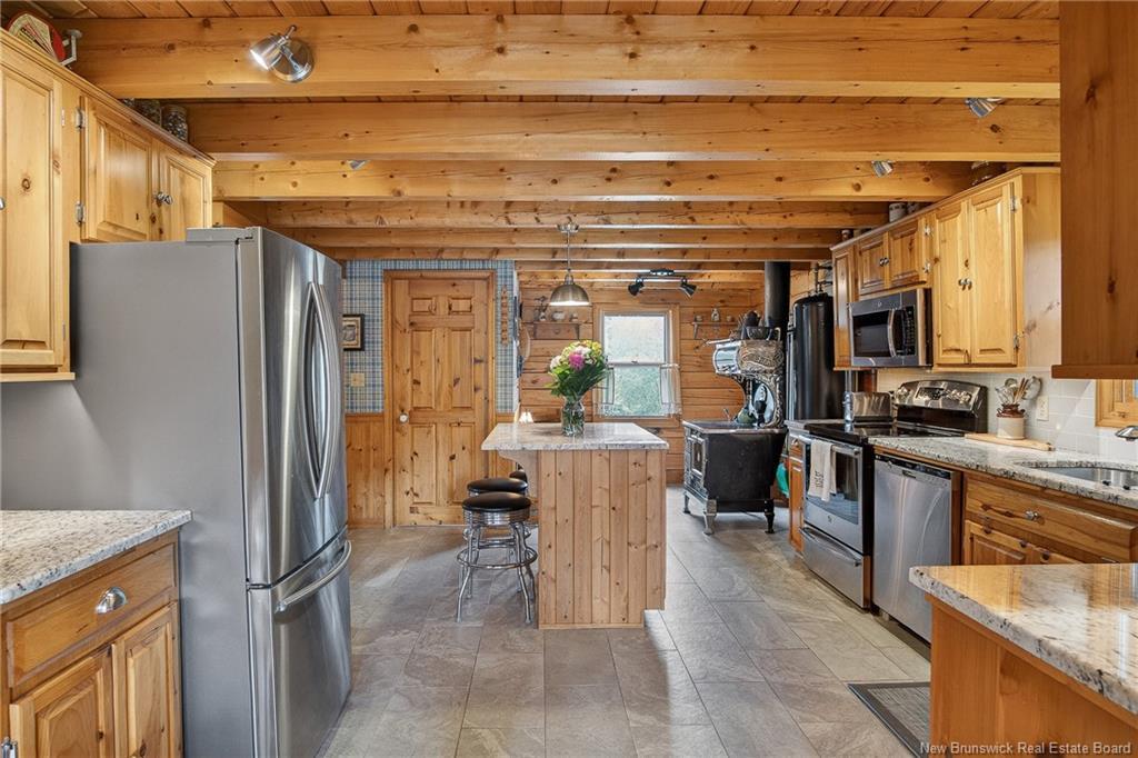 913 Guthrie Rd, Midland, NB