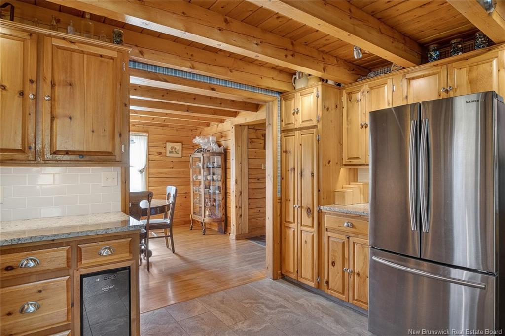 913 Guthrie Rd, Midland, NB