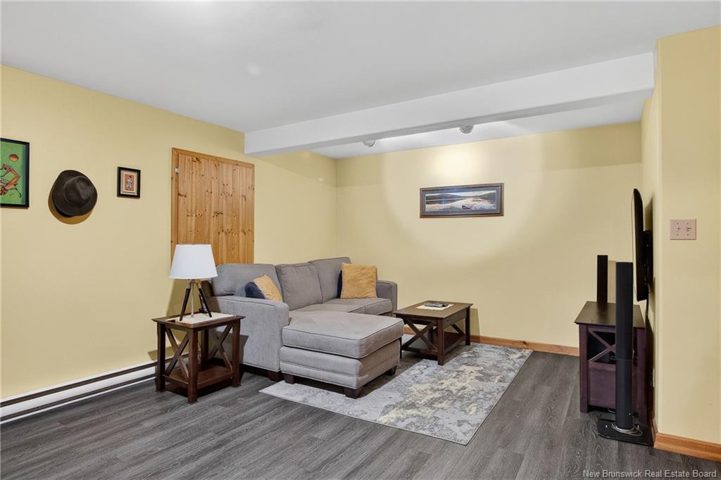 913 Guthrie Rd, Midland, NB