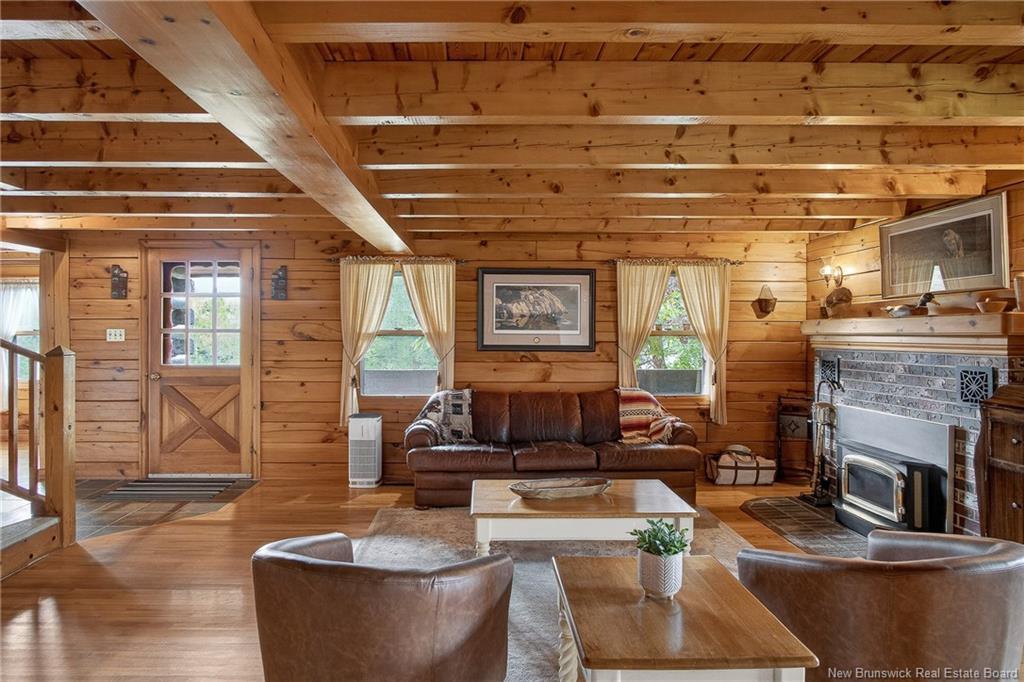 913 Guthrie Rd, Midland, NB