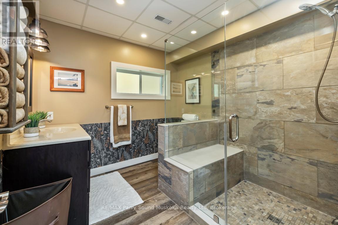 Updated 3rd bathroom - 13 Peninsula Shores Road E, Mcdougall, ON - Indoor Photo Showing Bathroom