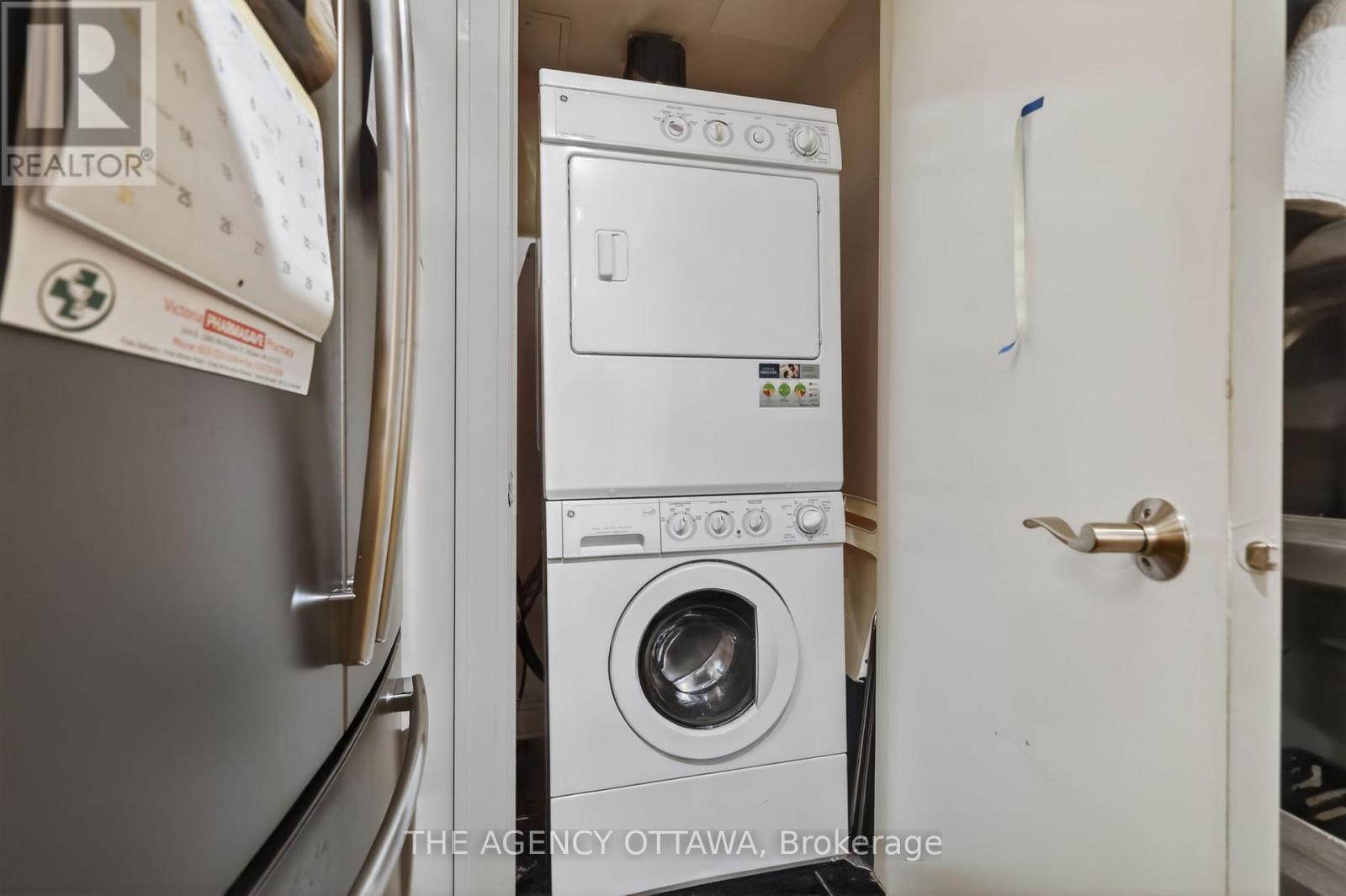 In-unit laundry space - 905 - 85 Bronson Avenue, Ottawa, ON - Indoor Photo Showing Laundry Room