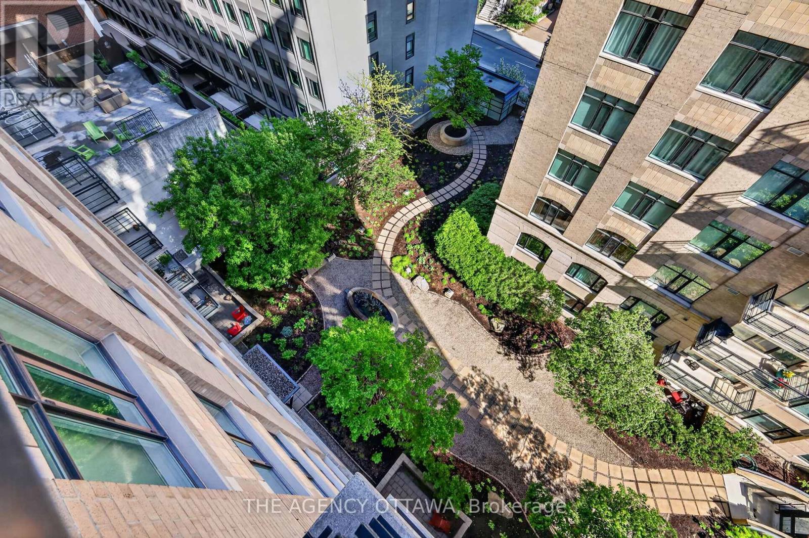 Landscaped courtyard views - 905 - 85 Bronson Avenue, Ottawa, ON - Outdoor