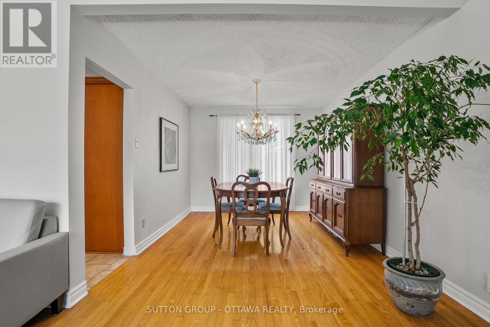 45 Larkspur Drive, Ottawa, ON - Indoor Photo Showing Dining Room