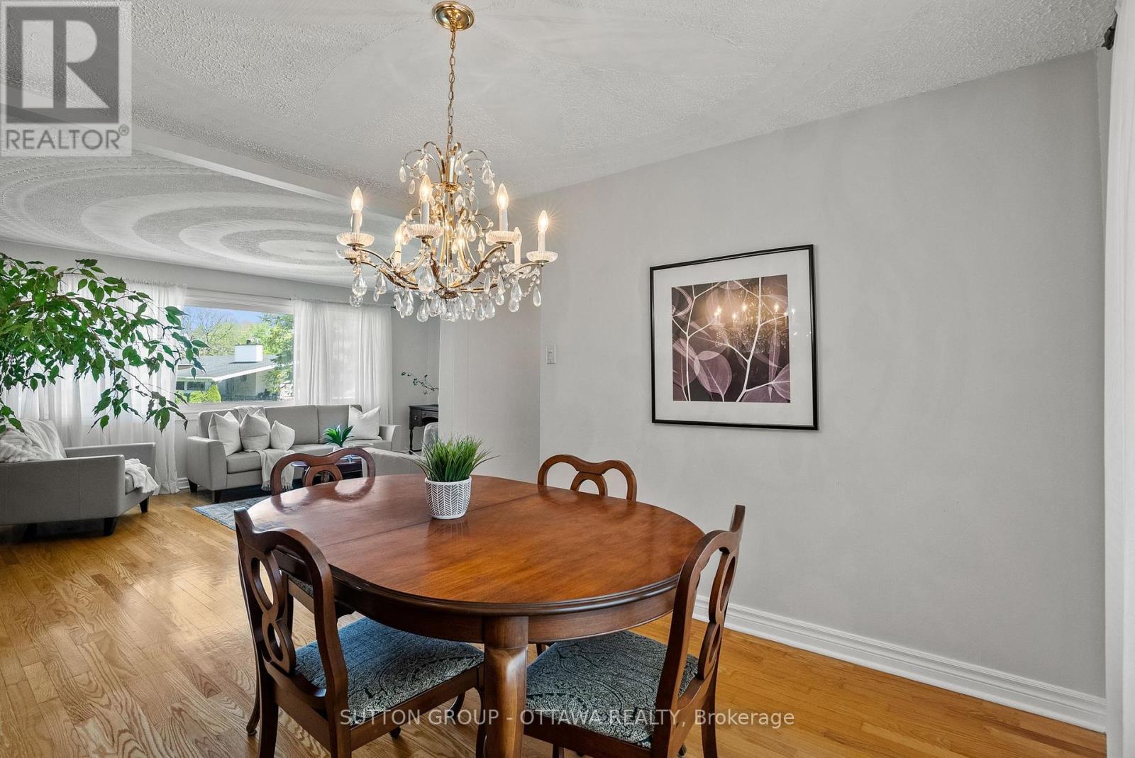 45 Larkspur Drive, Ottawa, ON - Indoor Photo Showing Dining Room