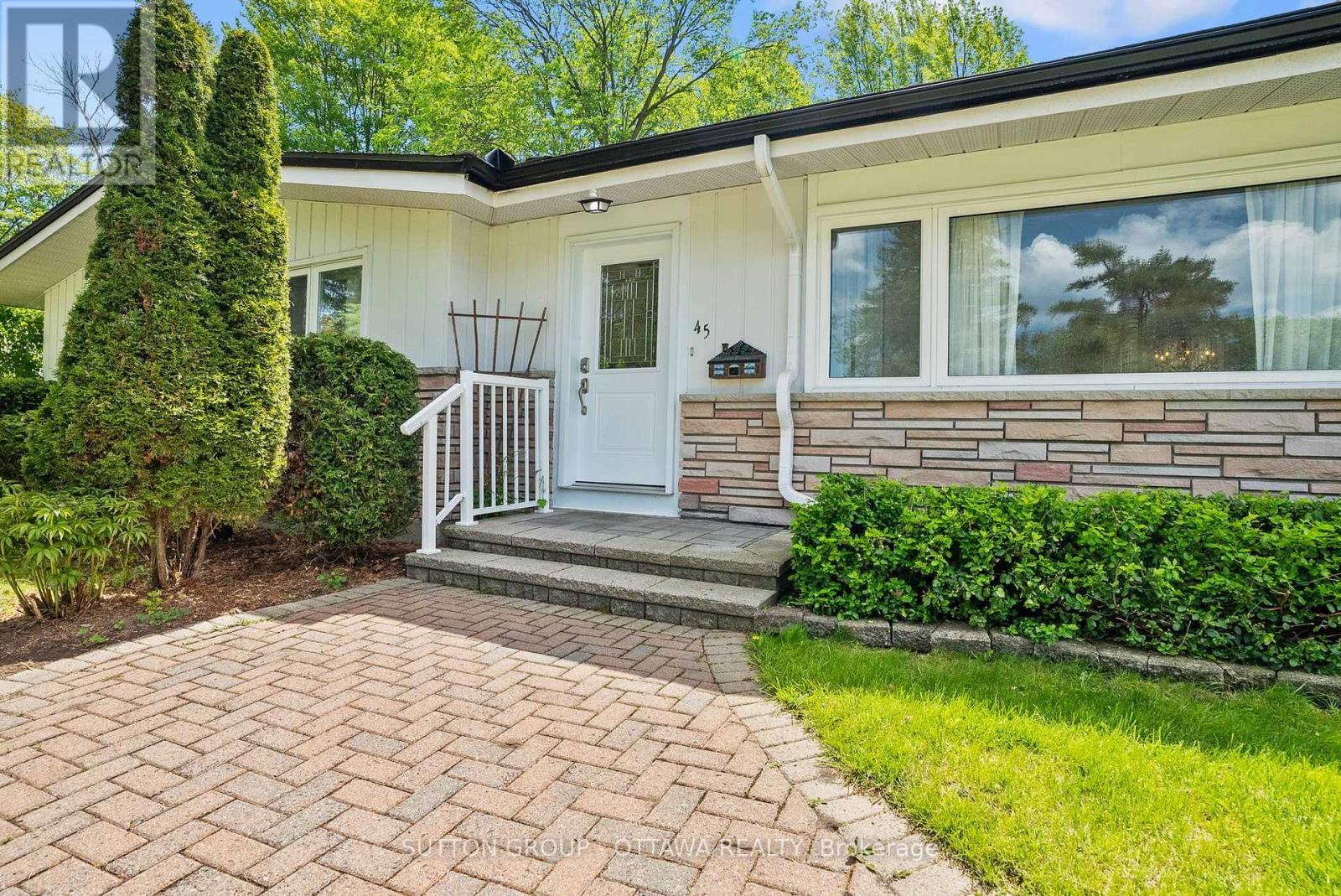 45 Larkspur Drive, Ottawa, ON - Outdoor