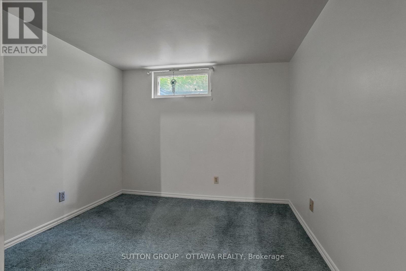 45 Larkspur Drive, Ottawa, ON - Indoor Photo Showing Other Room