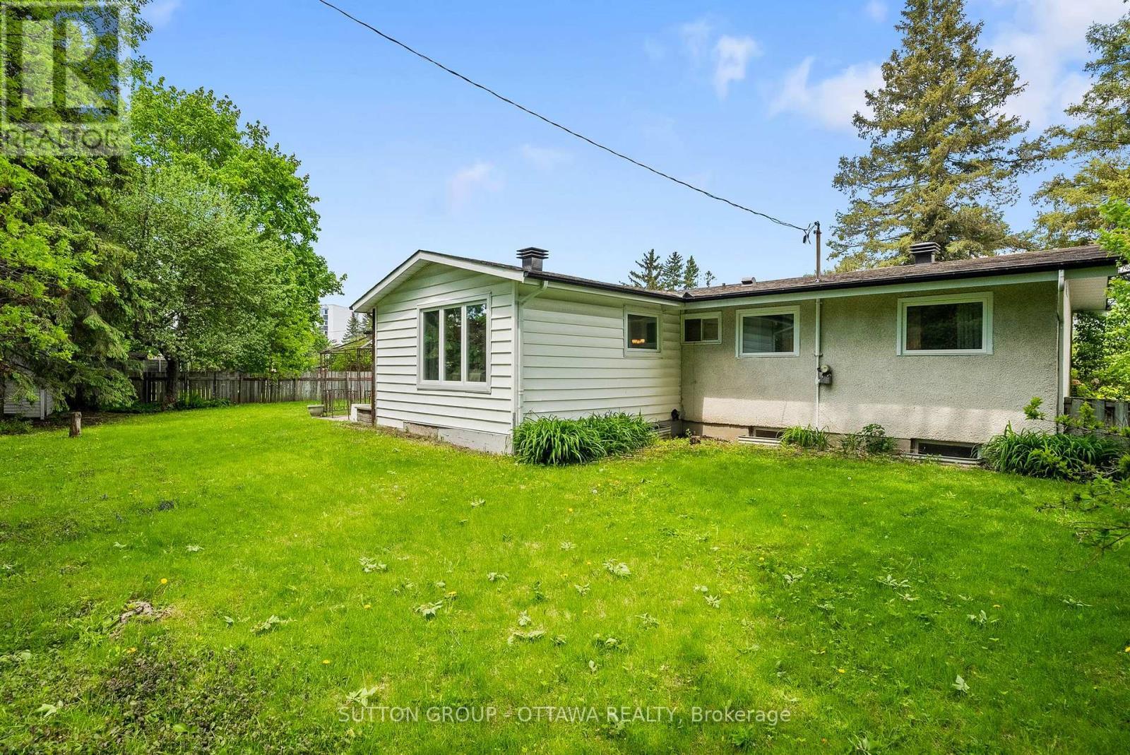 45 Larkspur Drive, Ottawa, ON - Outdoor