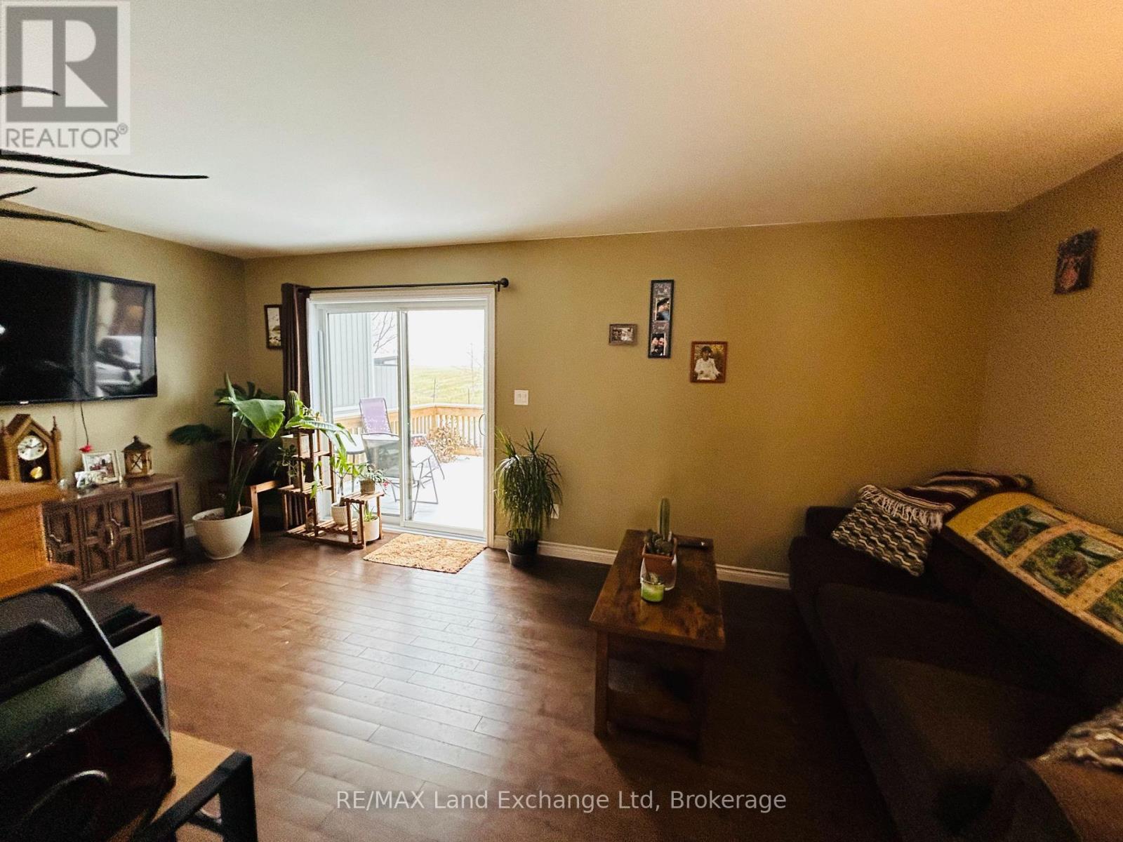660 Gloria Street, North Huron (Blyth), ON - Indoor