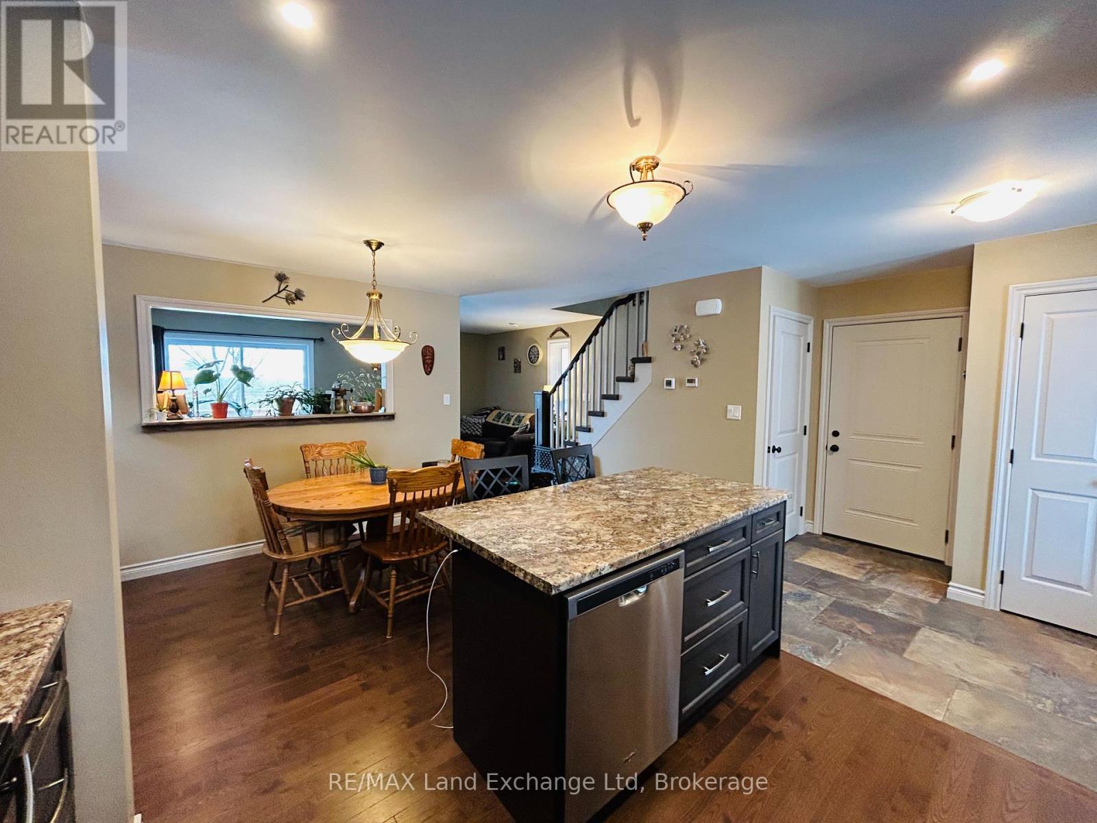 660 Gloria Street, North Huron (Blyth), ON - Indoor