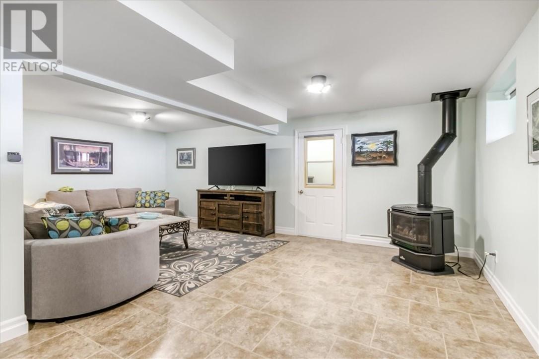2236 Bay Estates N, Sheguiandah, ON - Indoor