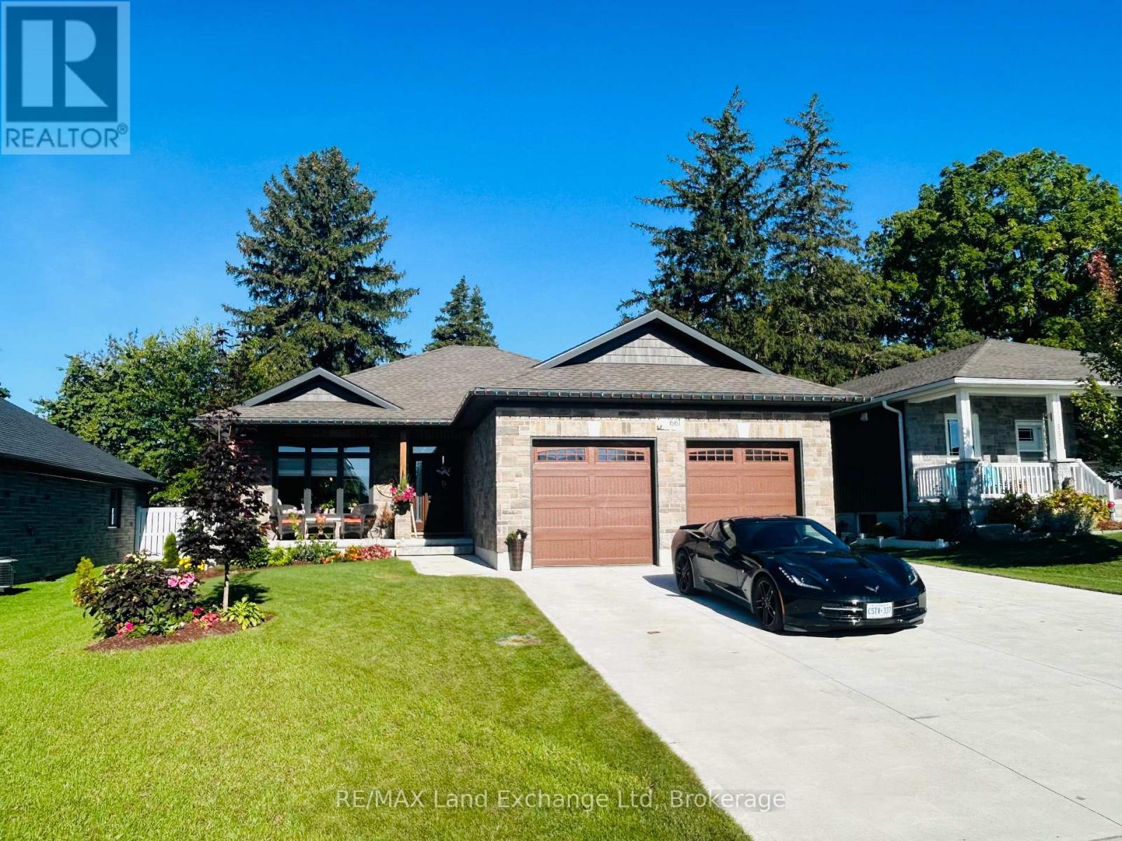 661 Gloria Street, North Huron (Blyth), ON - Outdoor With Facade