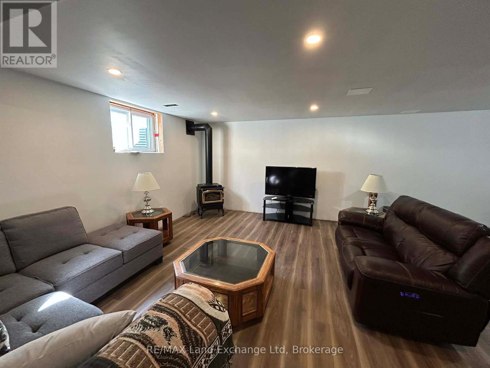 661 Gloria Street, North Huron (Blyth), ON - Indoor