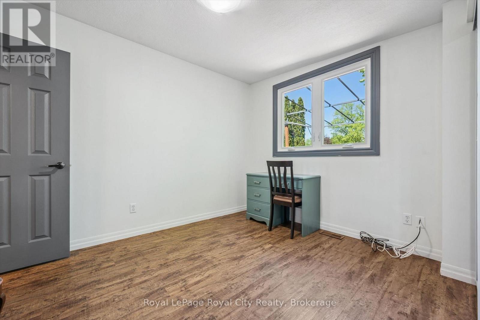 9 Bush Lane, Puslinch, ON - Indoor Photo Showing Other Room