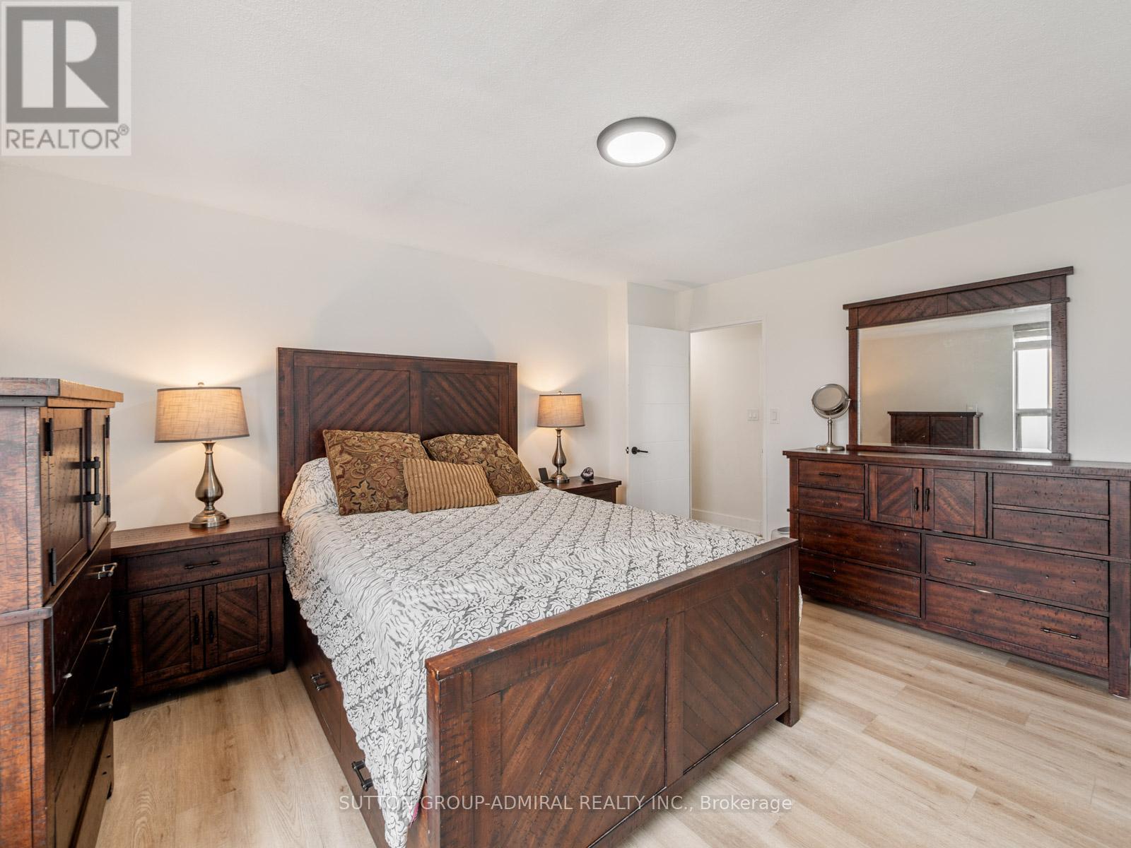 1603 - 20 Edgecliff Golfway, Toronto, ON - Indoor Photo Showing Bedroom