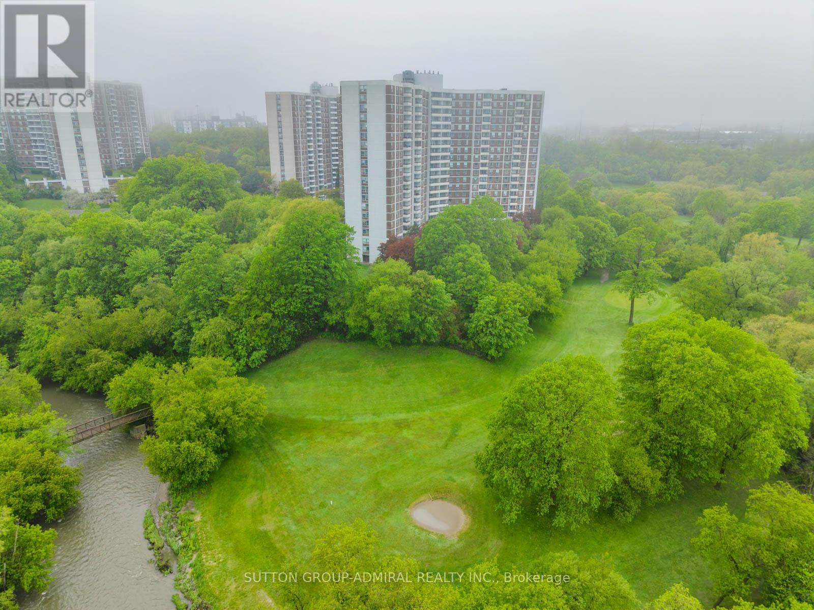 1603 - 20 Edgecliff Golfway, Toronto, ON - Outdoor