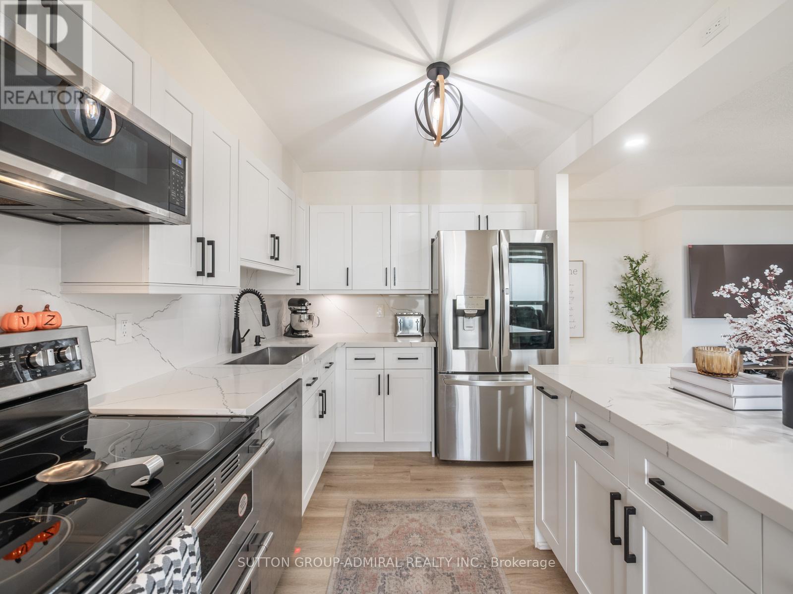 1603 - 20 Edgecliff Golfway, Toronto, ON - Indoor Photo Showing Kitchen With Stainless Steel Kitchen With Upgraded Kitchen