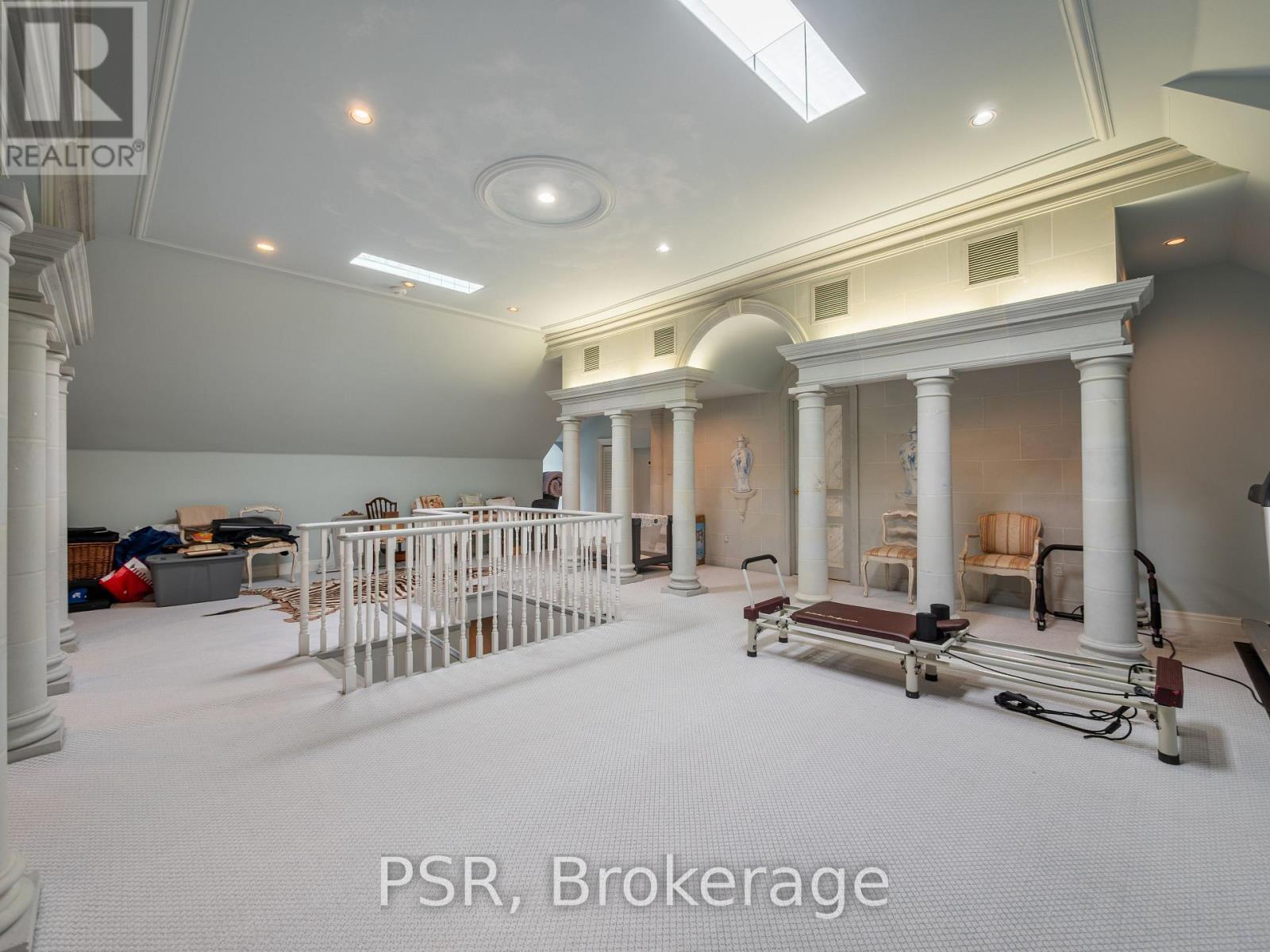 94 Dunvegan Road, Toronto, ON - Indoor Photo Showing Other Room