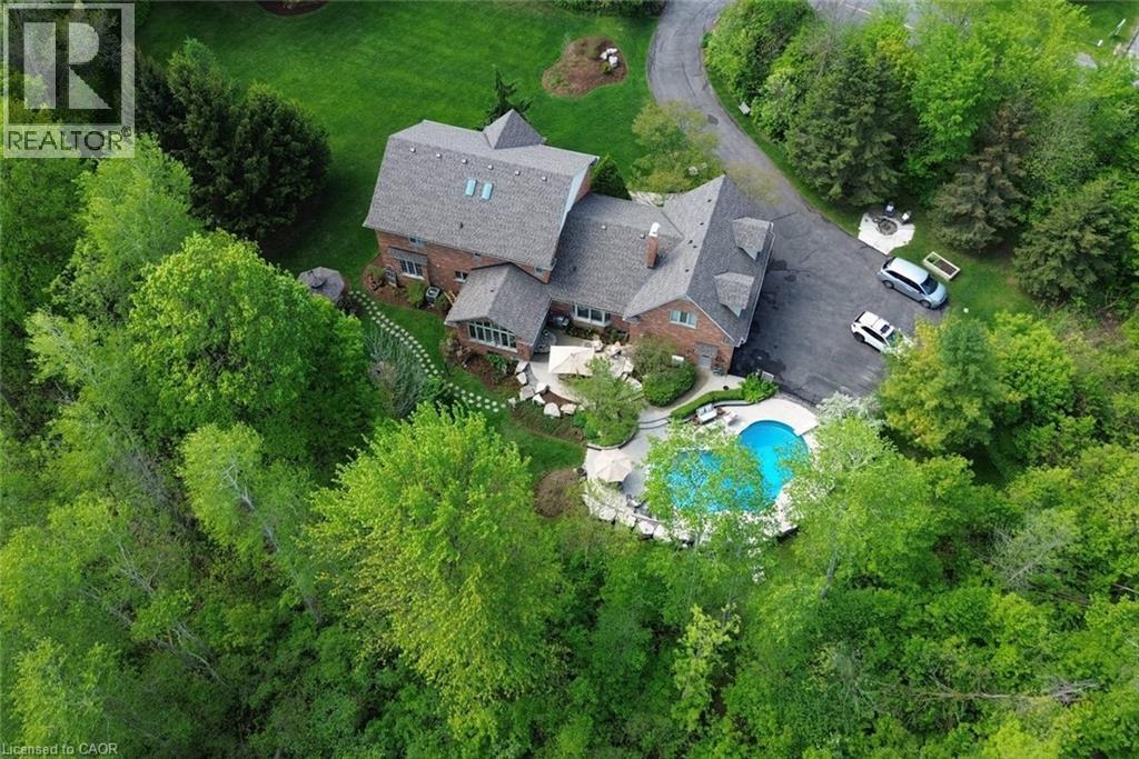 712 Robson Road, Waterdown, ON - Outdoor With View