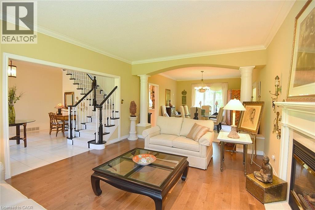 712 Robson Road, Waterdown, ON - Indoor Photo Showing Living Room With Fireplace