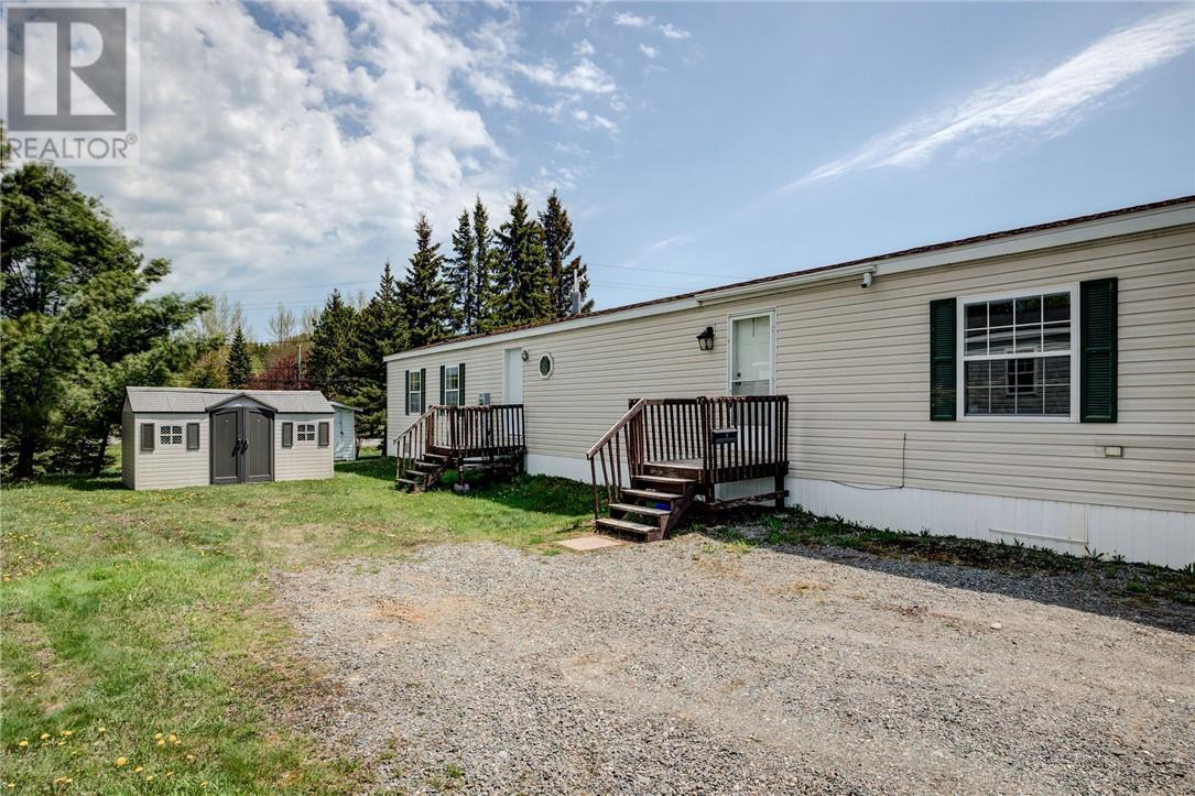 92 Corbin Avenue, Wahnapitae, ON