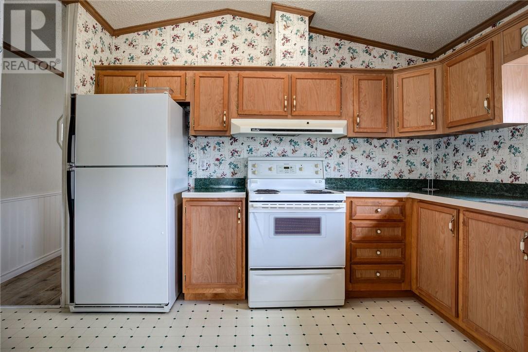 92 Corbin Avenue, Wahnapitae, ON