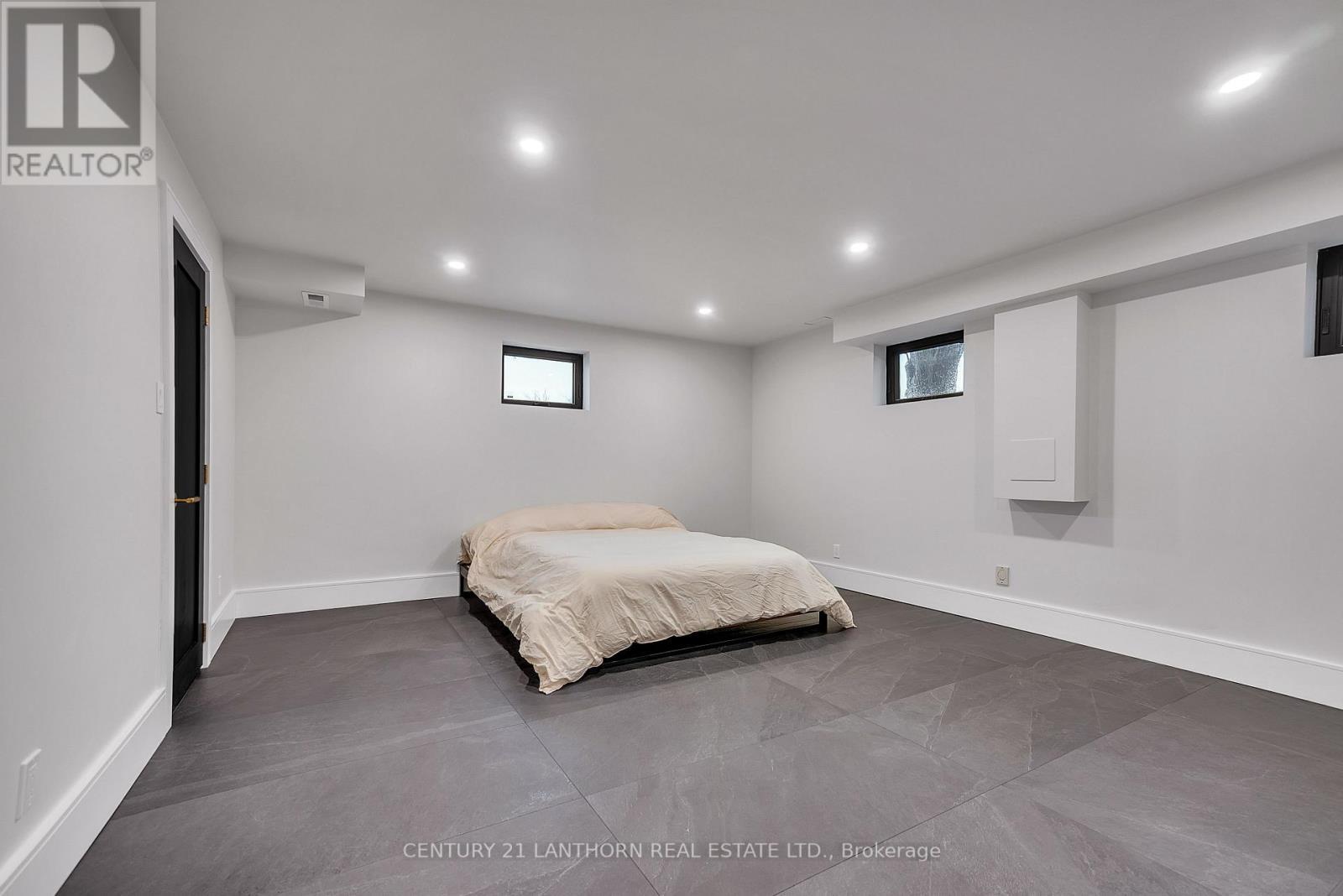 676 Foxton Road, Belleville (Thurlow Ward), ON - Indoor Photo Showing Basement