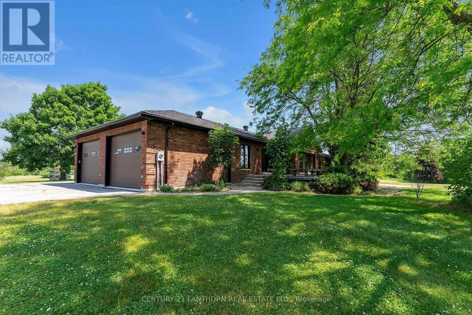 676 Foxton Road, Belleville (Thurlow Ward), ON - Outdoor