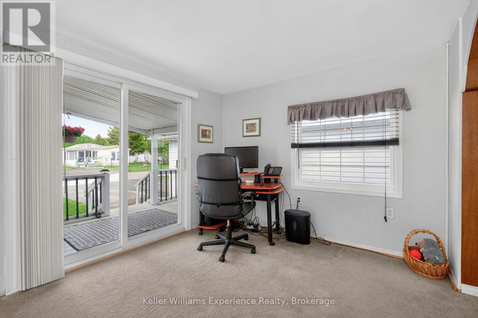 15 - 5411 Elliott Side Road, Tay, ON - Indoor Photo Showing Other Room