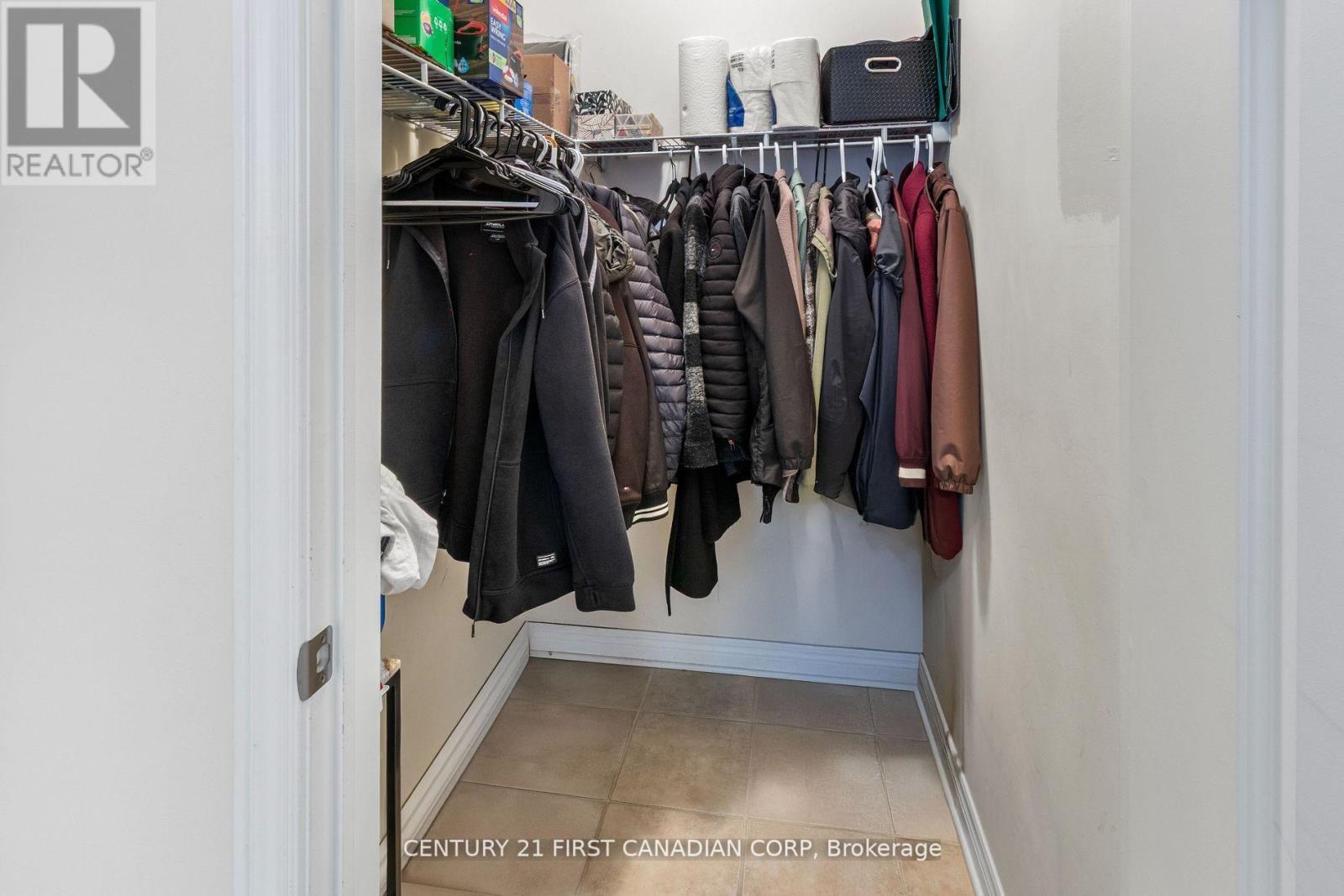 10 - 515 Skyline Avenue, London North (North B), ON - Indoor With Storage
