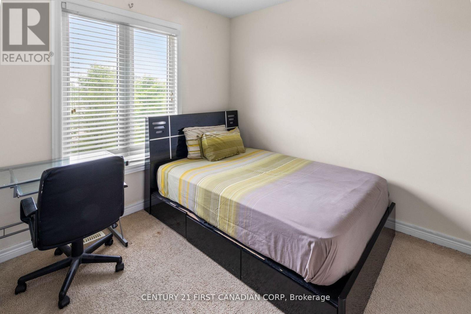 10 - 515 Skyline Avenue, London North (North B), ON - Indoor Photo Showing Bedroom