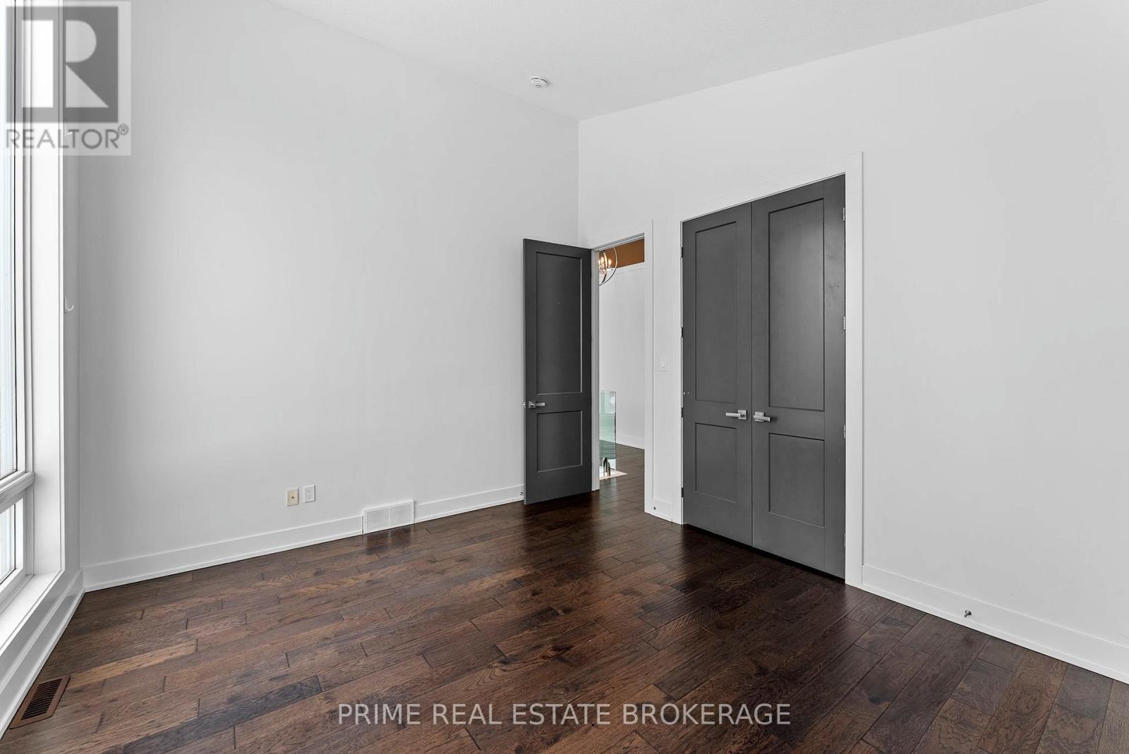 115 South Carriage Road, London North (North I), ON - Indoor Photo Showing Other Room