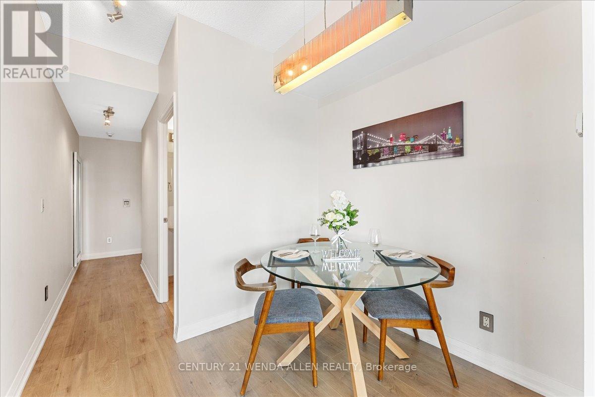 1709 - 220 Victoria Street, Toronto, ON - Indoor Photo Showing Dining Room