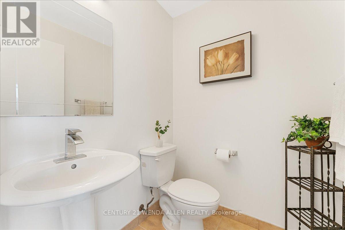 1709 - 220 Victoria Street, Toronto, ON - Indoor Photo Showing Bathroom