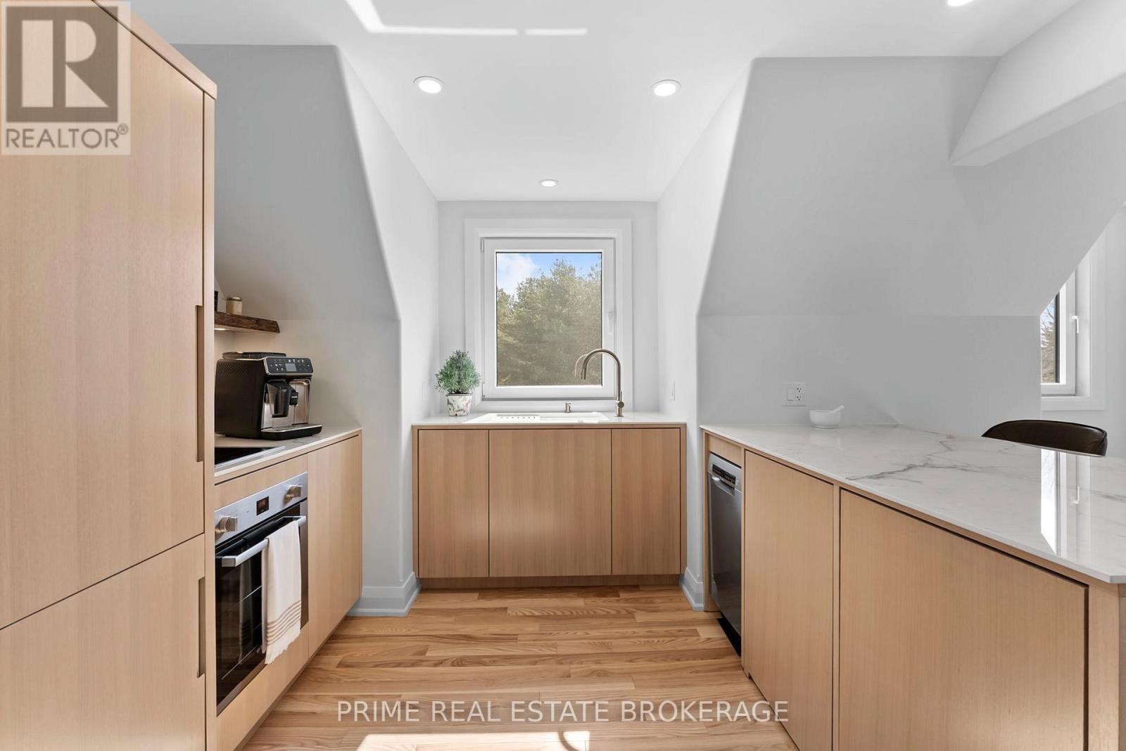 575 Emily Street, St. Marys, ON - Indoor Photo Showing Kitchen