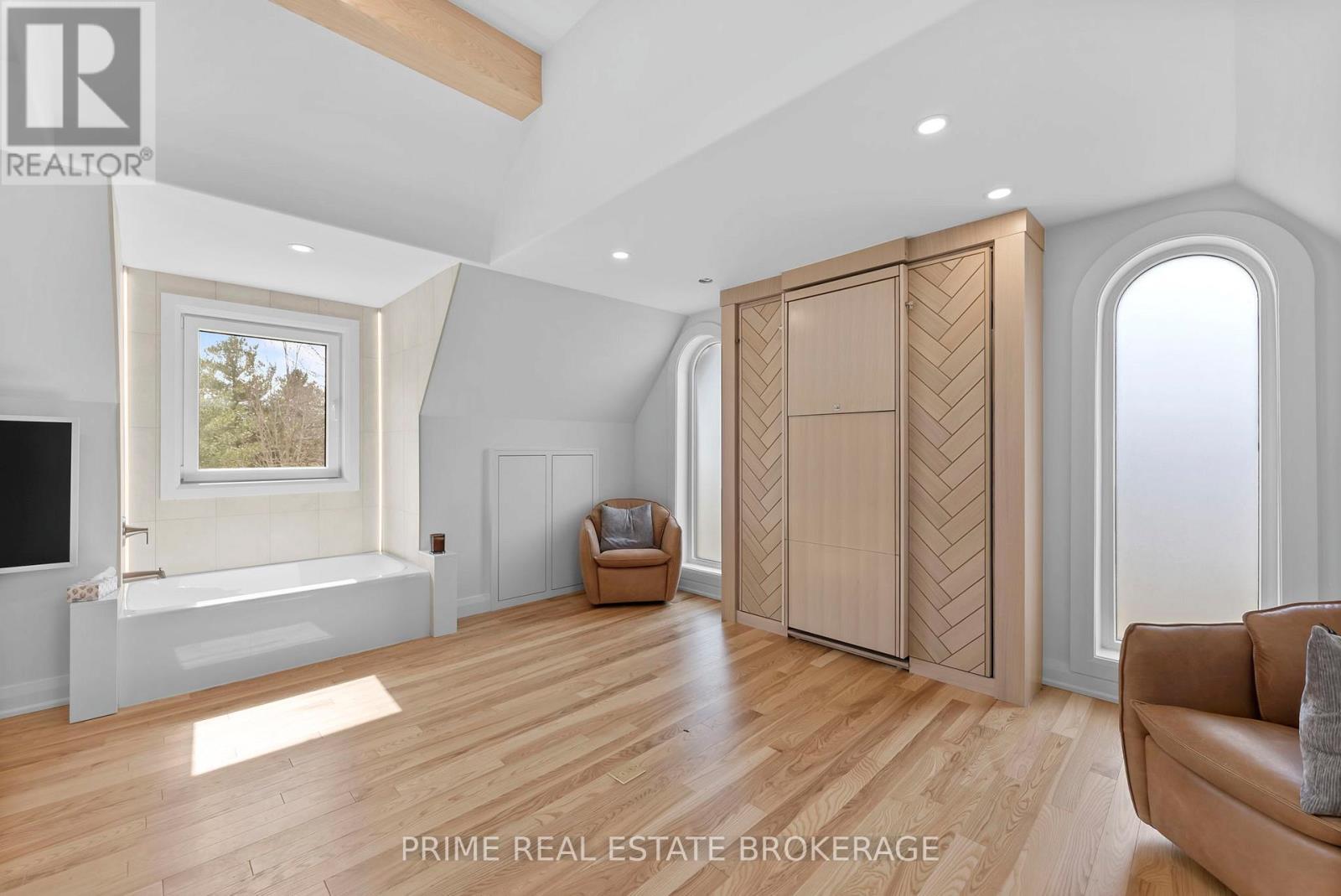 575 Emily Street, St. Marys, ON - Indoor