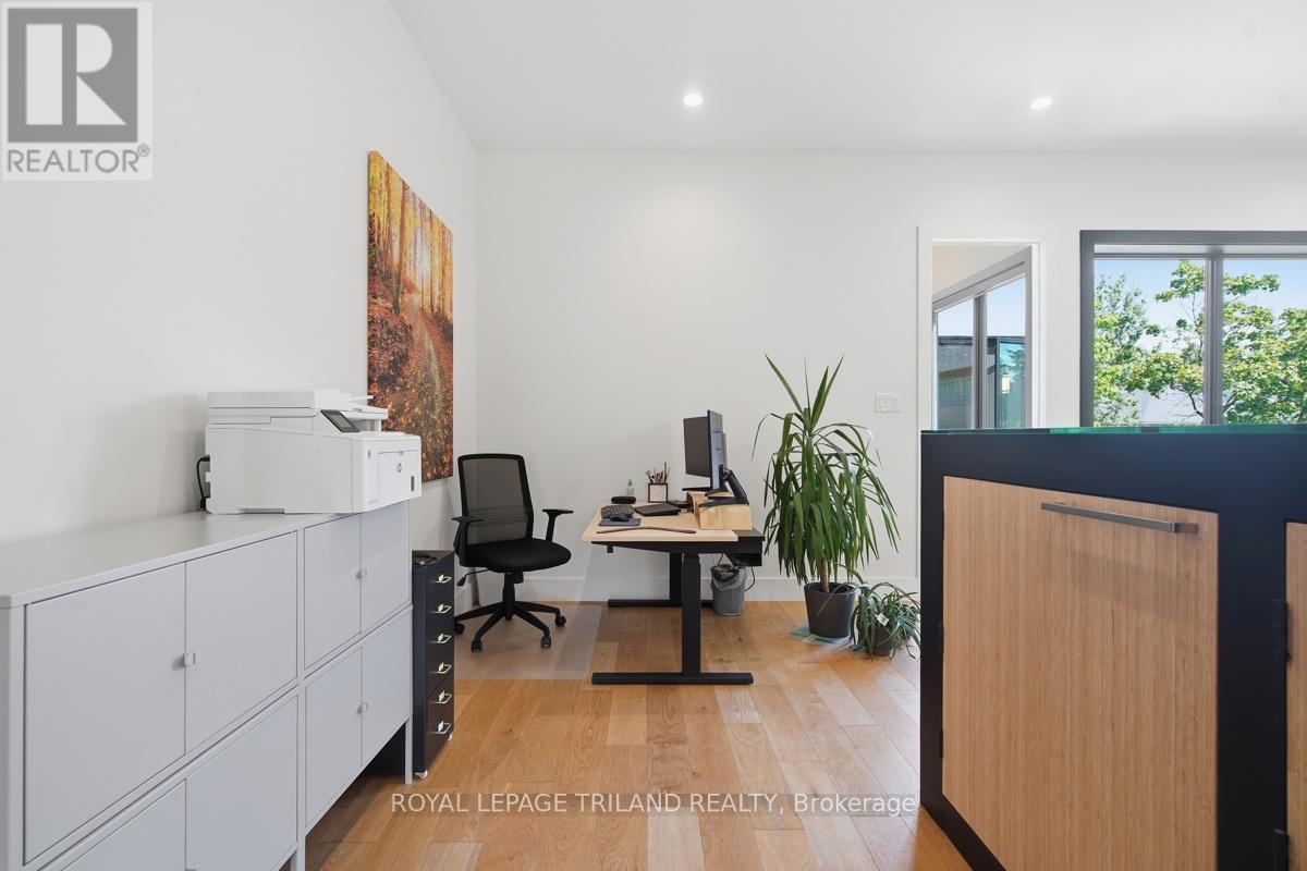 Upper Floor: Landing/Office Area - 20 Garfield Avenue, London South (South F), ON - Indoor Photo Showing Office
