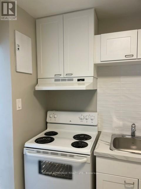 1103 - 563 Mornington Avenue, London East (East G), ON - Indoor Photo Showing Kitchen
