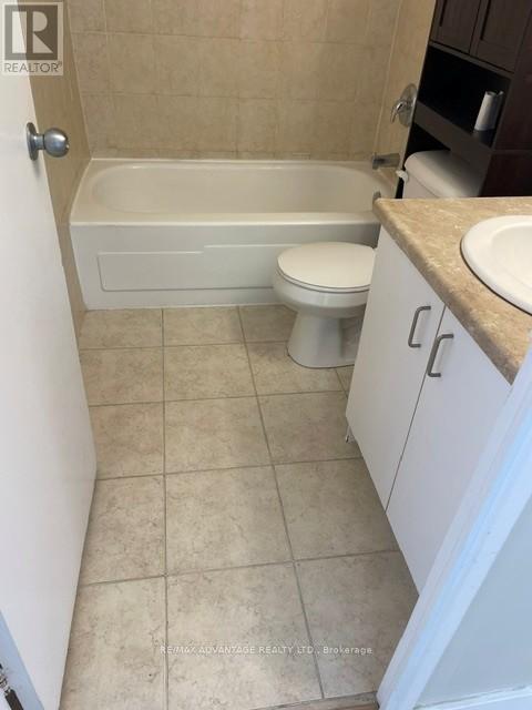 1103 - 563 Mornington Avenue, London East (East G), ON - Indoor Photo Showing Bathroom