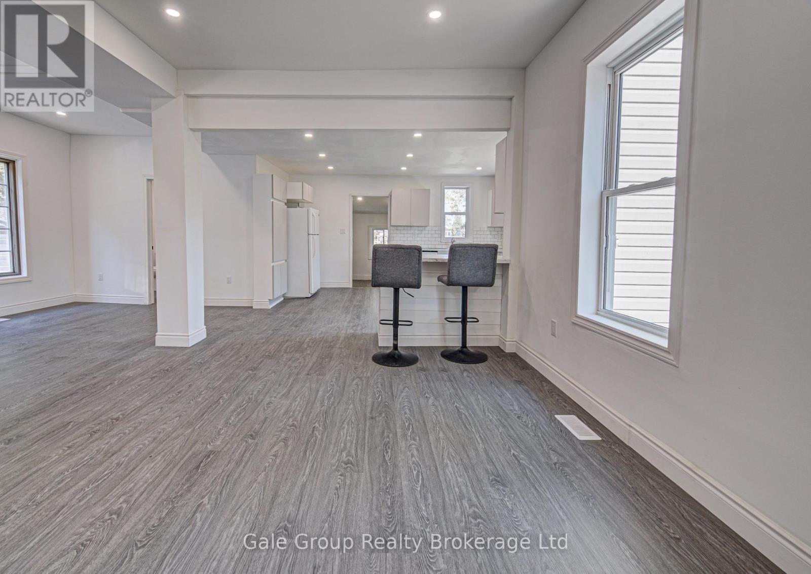 203 Talbot Street S, Norfolk (Simcoe), ON - Indoor Photo Showing Other Room