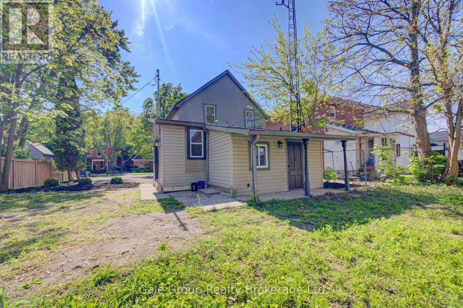 203 Talbot Street S, Norfolk (Simcoe), ON - Outdoor
