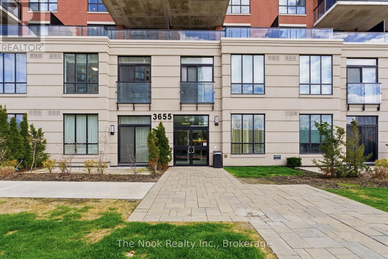 609 - 3655 Kingston Road, Toronto (Scarborough Village), ON - Outdoor With Facade