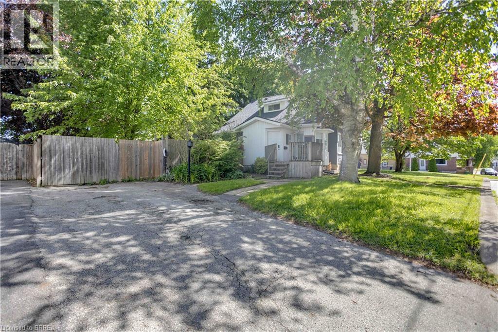 378 Norfolk Street N, Simcoe, ON - Outdoor