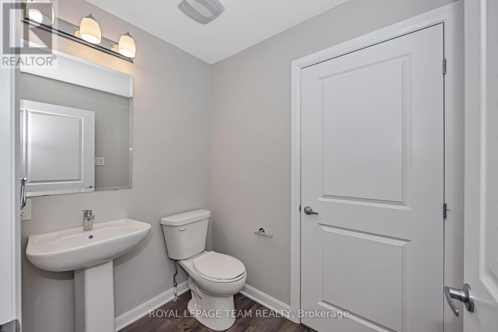 D - 435 Eldorado Private, Ottawa, ON - Indoor Photo Showing Bathroom