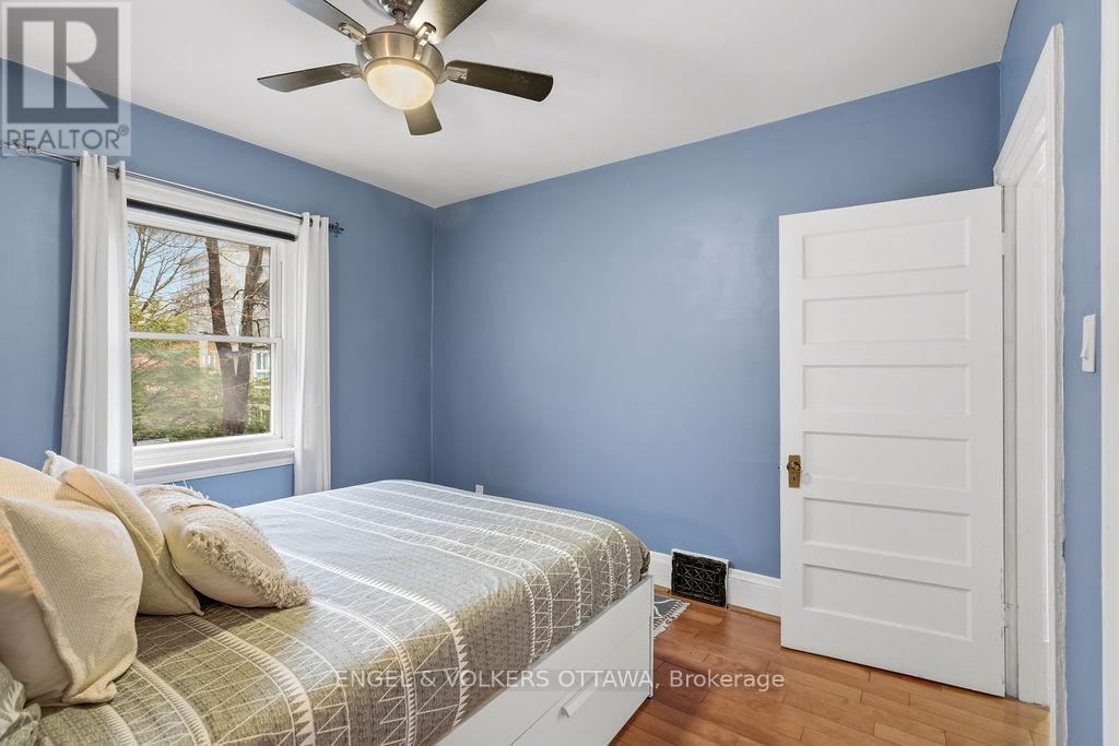 475 Kent Street, Ottawa, ON - Indoor Photo Showing Bedroom