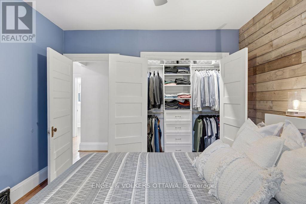 475 Kent Street, Ottawa, ON - Indoor Photo Showing Bedroom