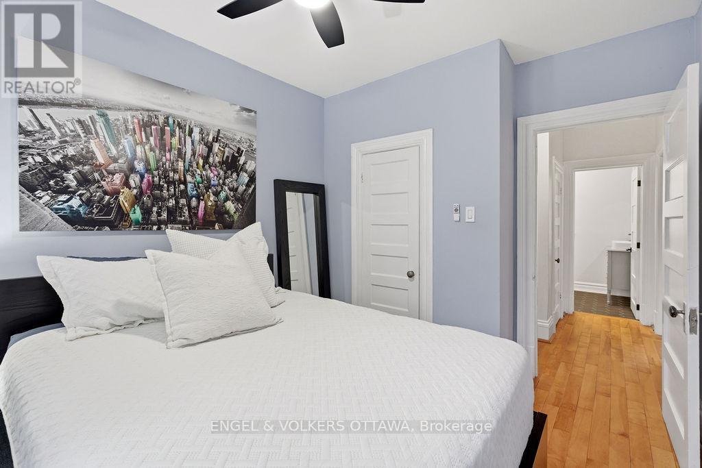 475 Kent Street, Ottawa, ON - Indoor Photo Showing Bedroom