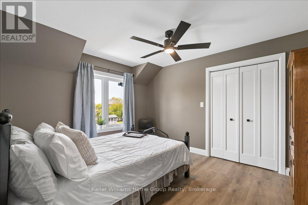 8 Stonefield Drive, Woolwich, ON - Indoor Photo Showing Bedroom